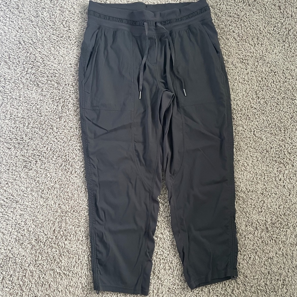 Lululemon jogger pants